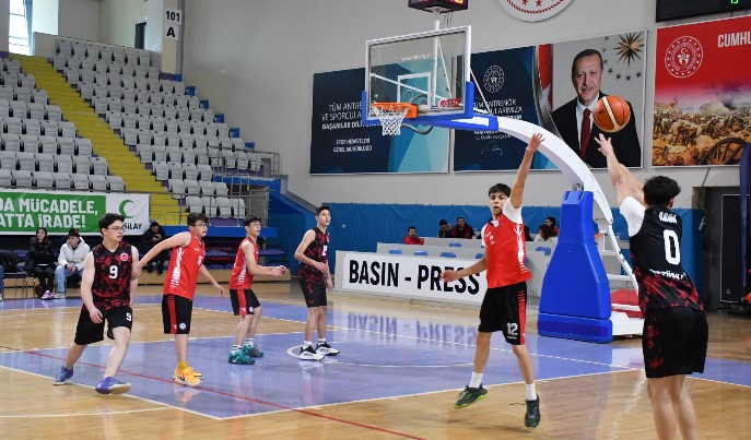 Okul Sporları Gençler Basketbol Müsabakasında Dereceye Giren Takımlar Belli Oldu 
