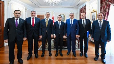   AK Parti Afyonkarahisar heyeti, Ankara’da gerçekleştirdiği ziyaretler kapsamında Adalet