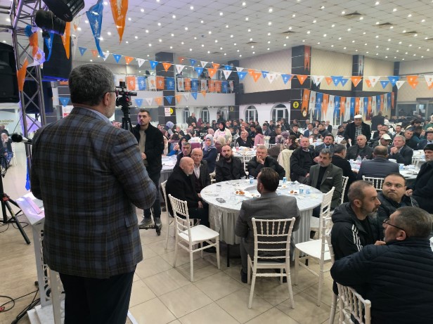 Afyonkarahisar’ın Şuhut ilçesinde, AK Parti Şuhut İlçe Başkanlığı tarafından geniş