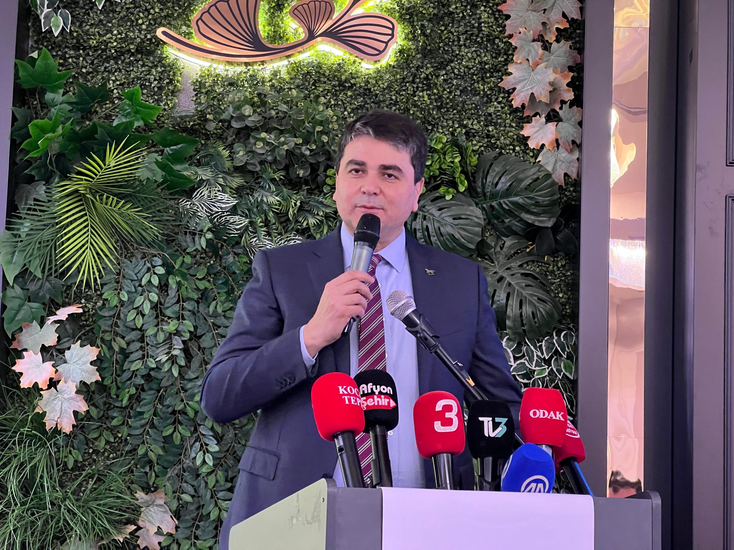 Demokrat Parti Genel Başkanı Gültekin Uysal Afyon’da Konuştu: “Türkiye’nin Nefes