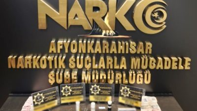   Emniyet Müdürlüğü ekiplerinin sokak satıcılarına yönelik gerçekleştirdiği çalışmalarda uyuşturucu