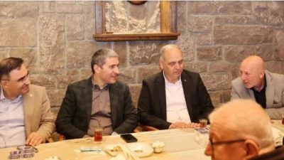 Erkmen Yatılı Kur’an Kursu’nda Kur’an’ın rehberliğinde hafızlık eğitimi alan öğrencilerle