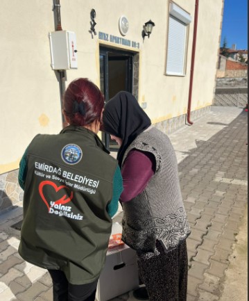   Emirdağ, bu yıl Ramazan ayını sadece yaşamakla kalmadı; dayanışmanın,