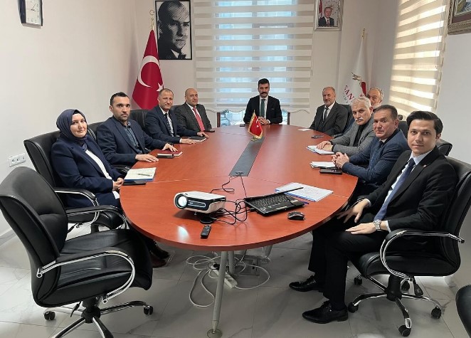   Sandıklı Kaymakamı Selçuk Yosunkaya başkanlığında ve Sandıklı Gençlik Merkezi