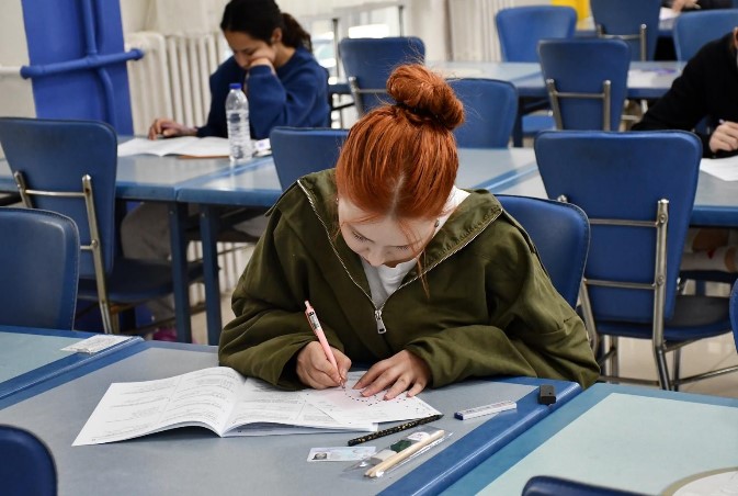   Gençlik ve Spor Bakanlığı destekleri ve Afyonkarahisar Valiliği himayelerinde,