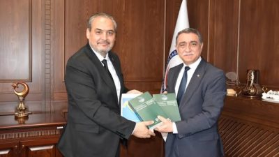 Kamuoyunu yakından ilgilendiren bu haberde, Minik Öğrenciler AFSÜ’de Makam Başına