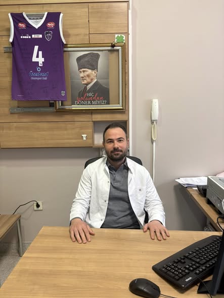 Tüm gözlerin çevrildiği bu gelişmede, Sporcuların sağlık kahramanına anlamlı jest