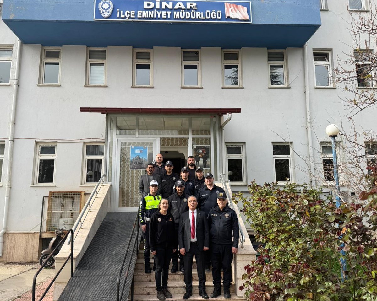 Yapılan açıklamalar doğrultusunda, Afyonkarahisar’da Aranan Hırsızlık Zanlısı Yakalandıİlçe emniyet birimleri