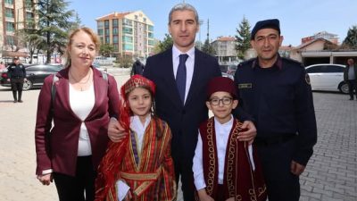 Kamuoyunu yakından ilgilendiren bu haberde, Vali Aktaş İhsaniye’de İncelemelerde Bulundu