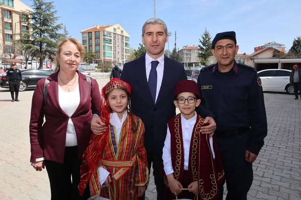 Afyonkarahisar Valisi Dr. Naci Aktaş İhsaniye’de İncelemelerde Bulundu Kamuoyunu yakından ilgilendiren bu haberde, Vali Aktaş İhsaniye’de İncelemelerde Bulundu