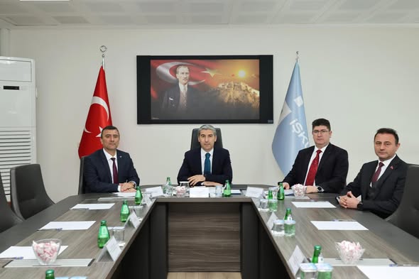 Son dakika bilgilerine göre, Afyonkarahisar Valisi Dr. Naci Aktaş, Çalışma