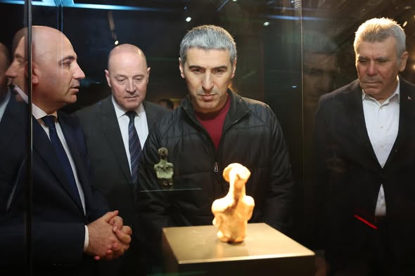 Kamuoyunda büyük yankı uyandıran bu haberde, Vali Aktaş’ın Müze İncelemesi