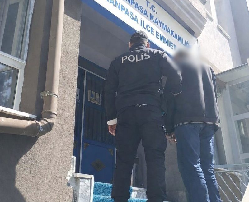 Son dakika bilgilerine göre, Aranan Suçlu Adalete Teslim Edildi Afyonkarahisar