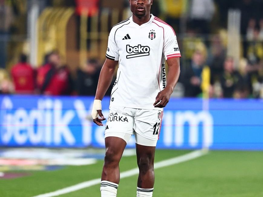 Agbadou PFDK’ya Sevk Edildi: Röportajındaki İfadeler Soruşturma Konusu Tüm gözlerin çevrildiği bu gelişmede, Futbolcunun açıklamaları disiplin soruşturmasını tetikledi