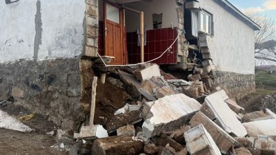 Merakla takip edilen bu gelişmede, Deprem Ağrı’da Hissedildi Ağrı’da 4.3