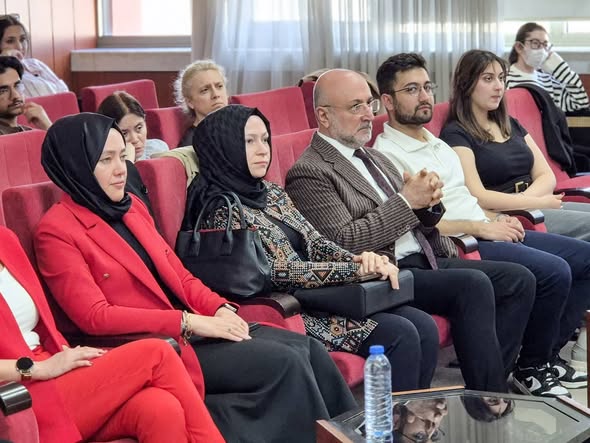 Merakla takip edilen bu gelişmede, Dijital Şiddetle Mücadele İçin Önemli