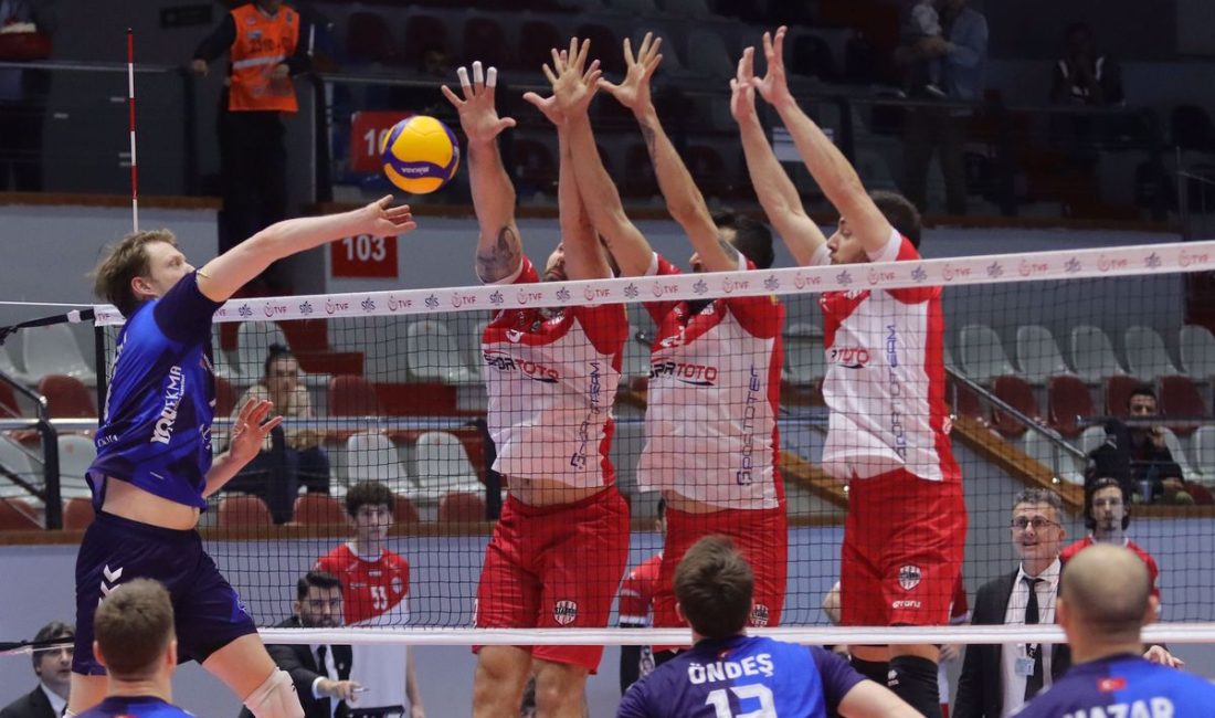 Tüm gözlerin çevrildiği bu gelişmede, İstanbul Gençlik’ten Kritik Galibiyet SMS