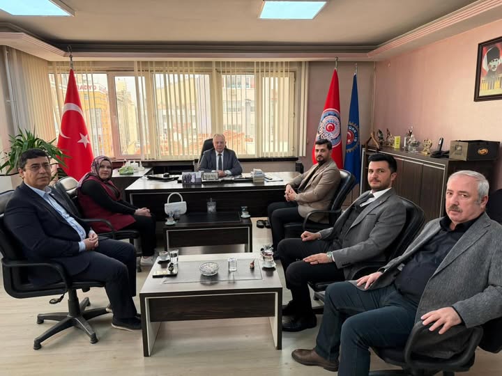 Anahtar Parti Afyonkarahisar Ekibi, Belediye İş Sendikası’nı Bir araya geldi Kamuoyunda büyük yankı uyandıran bu haberde, Anahtar Parti, Afyonkarahisar Kasaplar