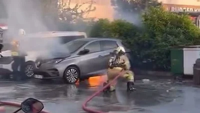 Yapılan açıklamalar doğrultusunda, Elektrikli araç yangını itfaiye ekiplerini harekete geçirdi