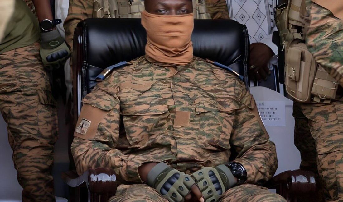 Tüm gözlerin çevrildiği bu gelişmede, Batı Modeli Demokrasiye Sert Eleştiri