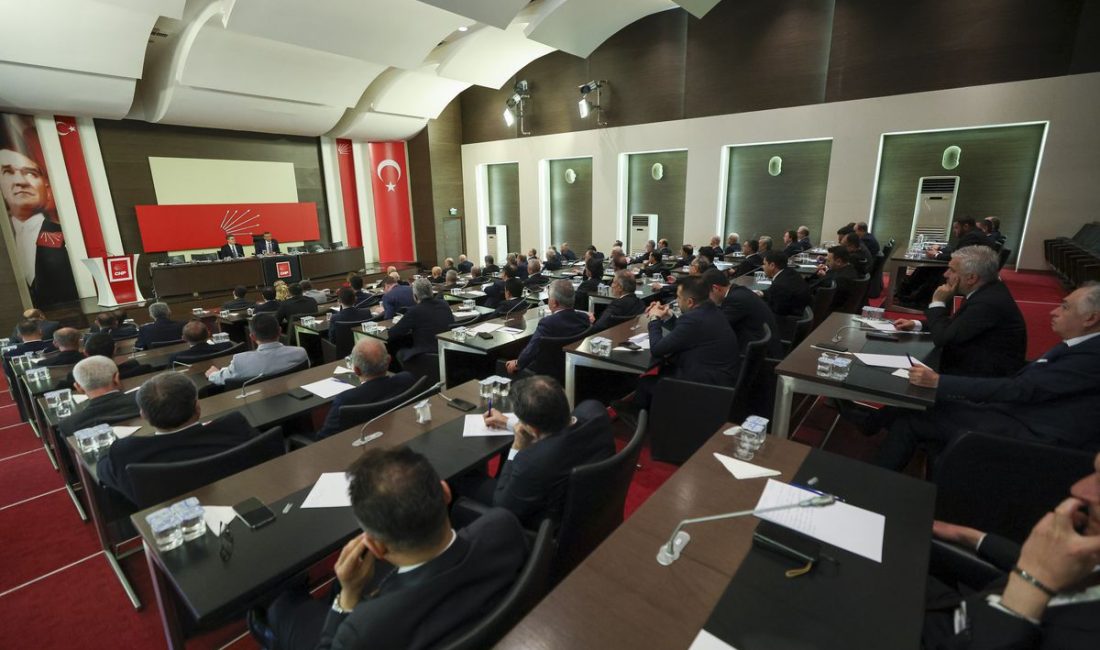 CHP’de 4 Saatlik İl Başkanları Politika Zirvesı Gündeme gelen son gelişmelere göre, CHP’de Yerel Yönetimler ve Ekonomi