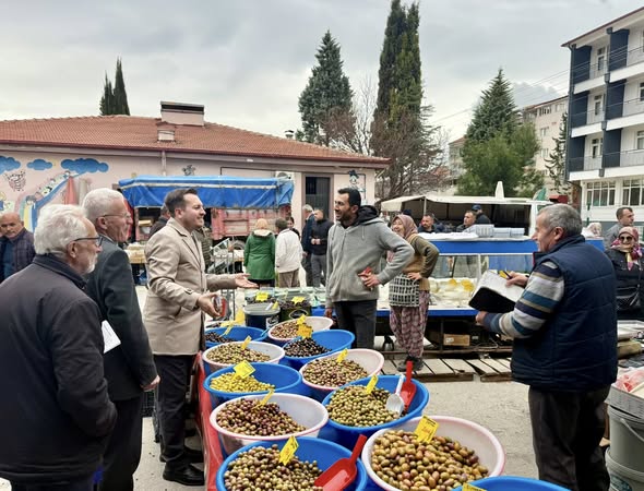Yapılan açıklamalar doğrultusunda, Gözden kaçırmayınAfyonkarahisar’da Avukatlar Günü ZiyaretiDazkırı’da Esnafın Feryadı