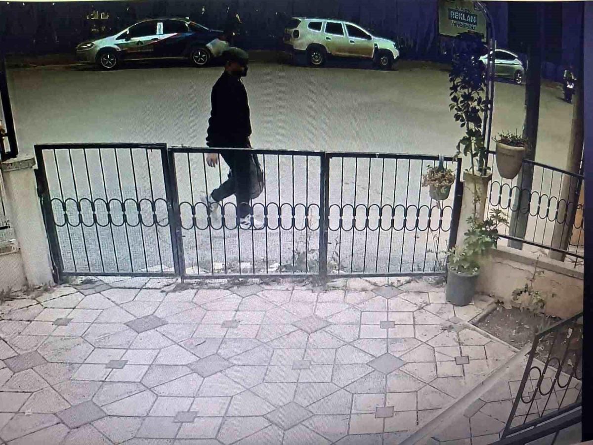 Kamuoyunu yakından ilgilendiren bu haberde, Polisi Taklit Ederek Avladılar, Kaderleri