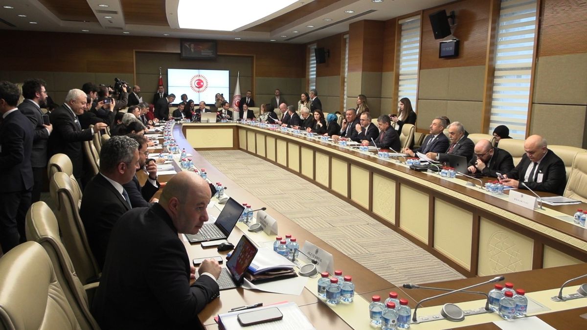 Merakla takip edilen bu gelişmede, Doğum İzni ve Sosyal Medya