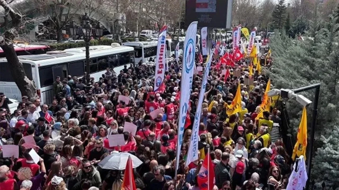 Merakla takip edilen bu gelişmede, Eğitimde Güvenlik Krizi: Sendikalar 2