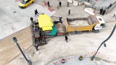 Yapılan açıklamalar doğrultusunda, Emirdağ Belediyesi, ilçenin merkezindeki Cumhuriyet Meydanı’nın çevre