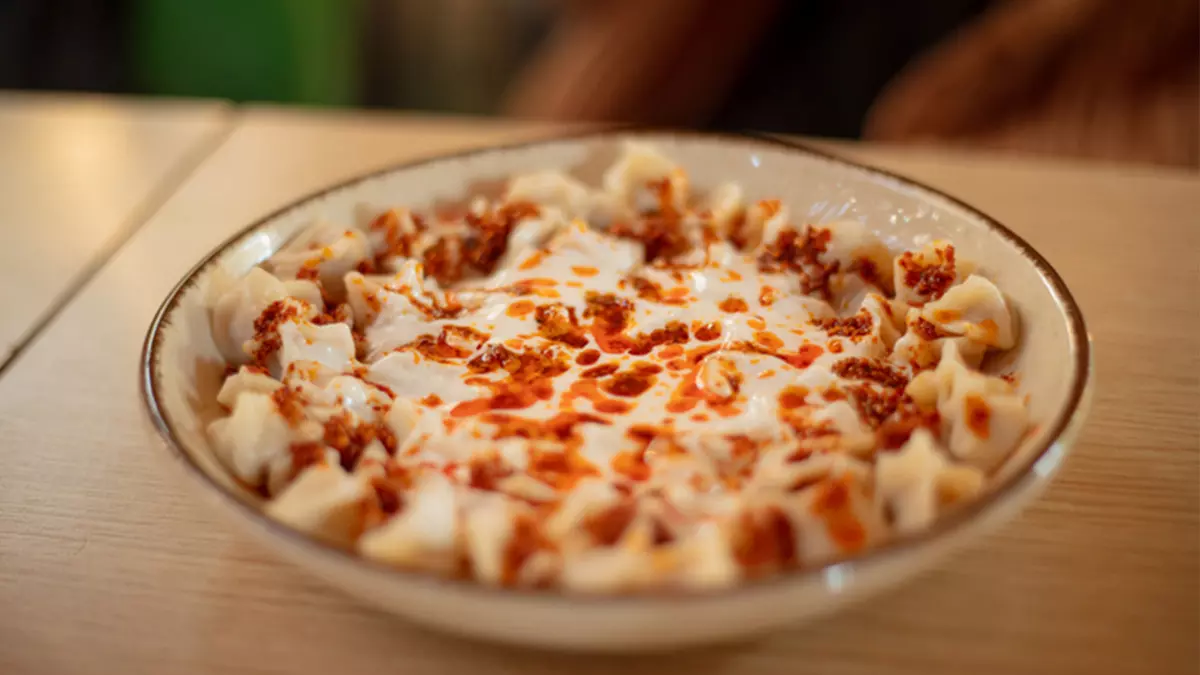 Tüm gözlerin çevrildiği bu gelişmede, Mantı Yapımında Devrim: Hamur Açma