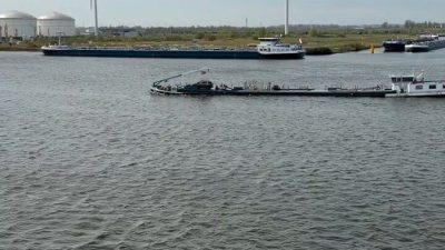 Kamuoyunu yakından ilgilendiren bu haberde, Hollanda’nın Yüzen Evleri: Eski Gemilerde