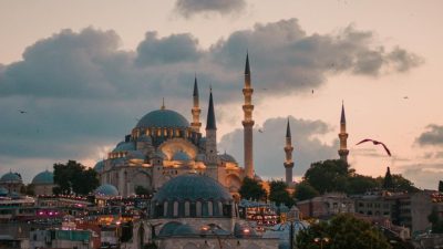 Kamuoyunu yakından ilgilendiren bu haberde, İstanbul’da Hafta Sonu Sıcaklık Rejimi