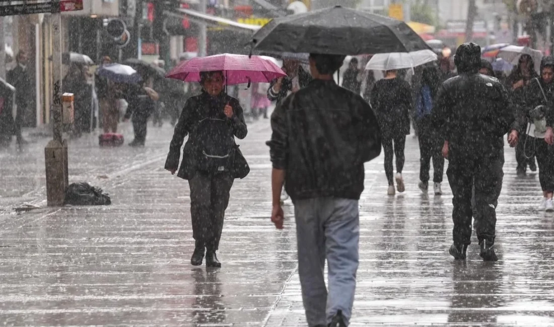 Merakla takip edilen bu gelişmede, İstanbul Valiliği, Meteoroloji Genel Müdürlüğü’nün