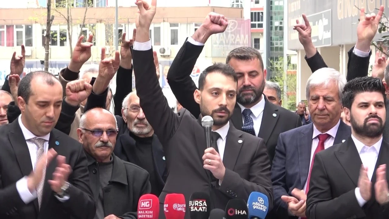 Yapılan açıklamalar doğrultusunda, Parti içi demokrasi tartışmaları alevlendi İYİ Parti