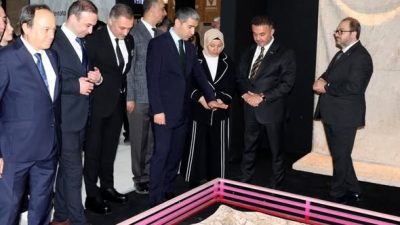 Yetkili kaynaklardan gelen bilgilere göre, İzmir Valisi Dr. Naci Aktaş,