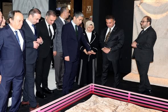 Yetkili kaynaklardan gelen bilgilere göre, İzmir Valisi Dr. Naci Aktaş,