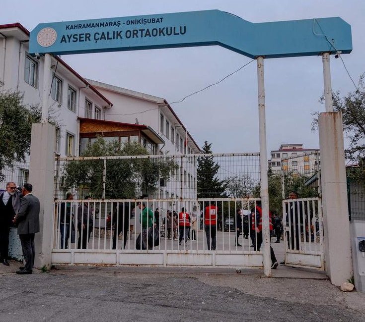 Merakla takip edilen bu gelişmede, Okul kapatıldı, öğrenciler nakledilecek Kahramanmaraş’ın