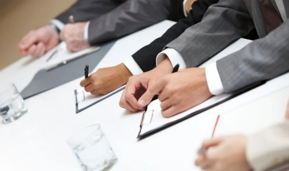 Kamu İhalelerinde Şeffaflık Bunalımi: Pazarlık Usulü İki Kat Yükseldi Kamuoyunda büyük yankı uyandıran bu haberde, Türkiye’de kamu alımlarında şeffaflık