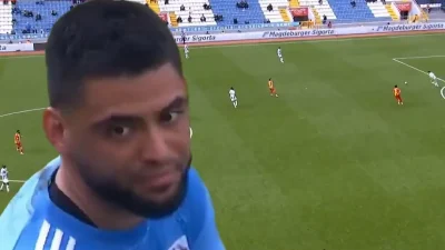 Yapılan açıklamalar doğrultusunda, Kasımpaşa Kalecisi Gianniotis’ten Tarihi Gol Kasımpaşa kalecisi