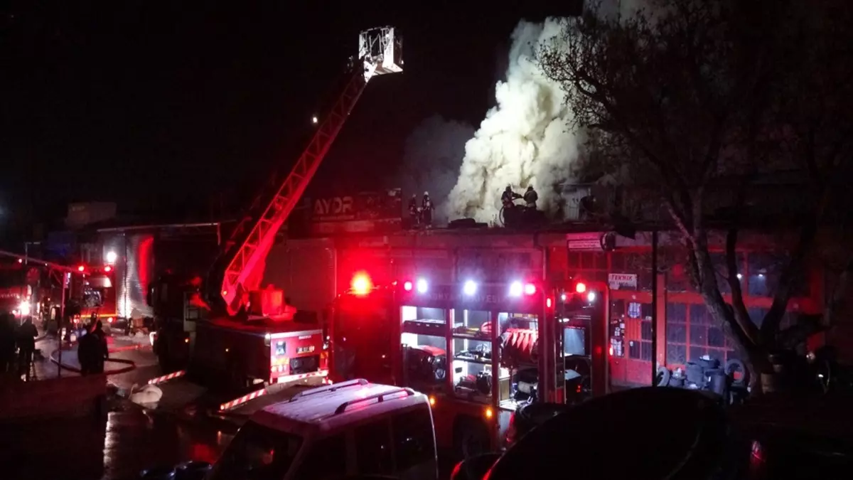 Son dakika bilgilerine göre, Elektrik kontağı kaynaklı yangın 2 saatte