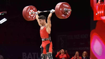 Kamuoyunu yakından ilgilendiren bu haberde, Türk Halterinin Gurur Gecesi: Üç