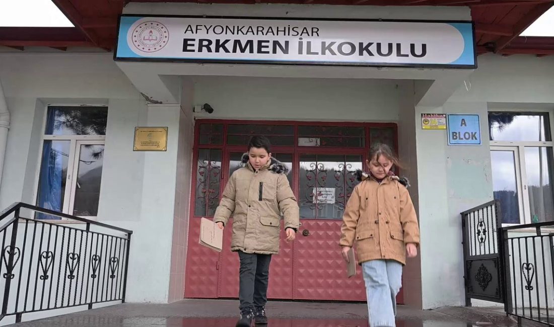 Minik Yüreklerden Polislere Anlamlı Sürpriz: 181. Yılın En Güzel Hediyesi Kamuoyunu yakından ilgilendiren bu haberde, Öğrencilerin Kaleminden Polislere Duygu Yüklü