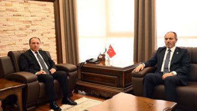 Kamuoyunu yakından ilgilendiren bu haberde, Gözden kaçırmayınAFSÜ Akademisyenleri Herpes Tedavisinde