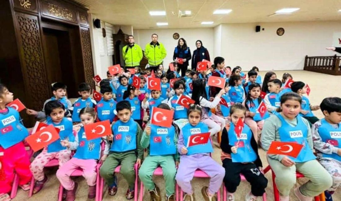 Merakla takip edilen bu gelişmede, Polis Haftası dolayısıyla Ağrı’nın Patnos