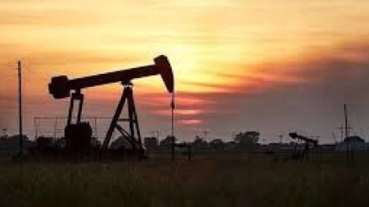 Tüm gözlerin çevrildiği bu gelişmede, ABD’de Petrol Sondaj Kuleleri Sabit