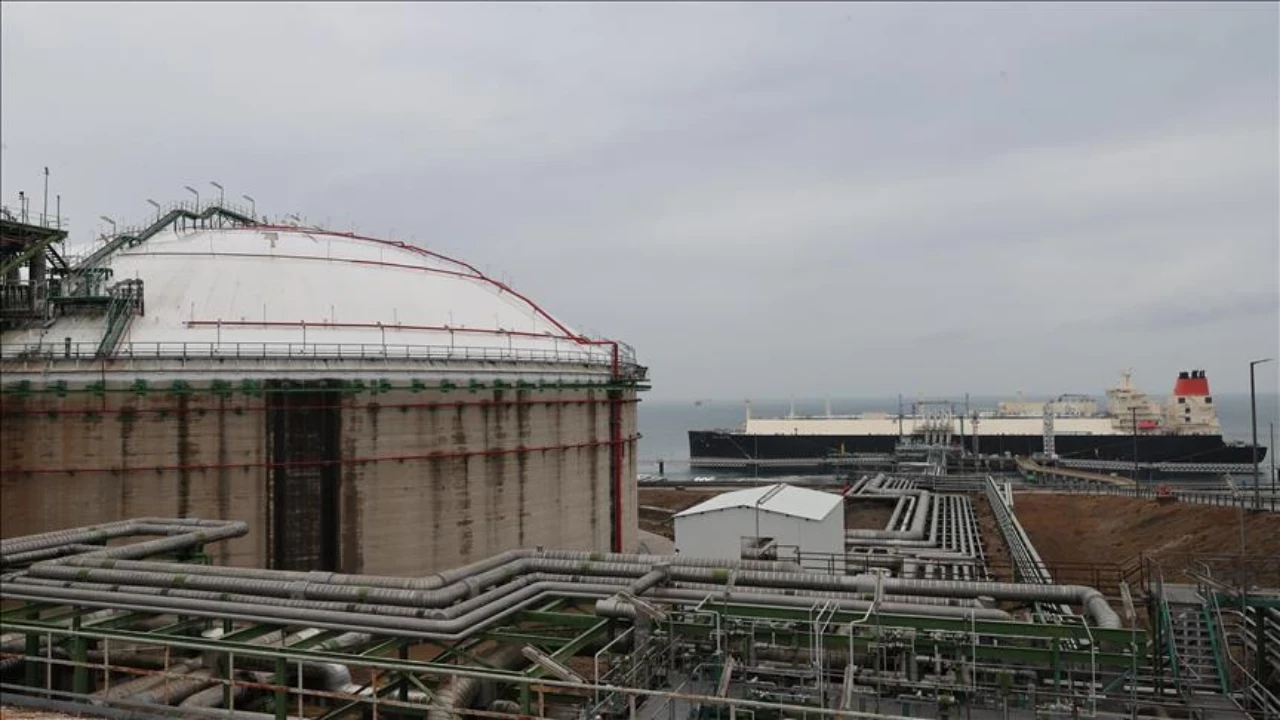 Tüm gözlerin çevrildiği bu gelişmede, Rusya’nın petrol ve doğal gaz