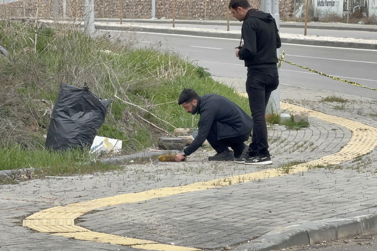 Gündeme gelen son gelişmelere göre, Şüpheli Poşet Sokakta Paniğe Yol
