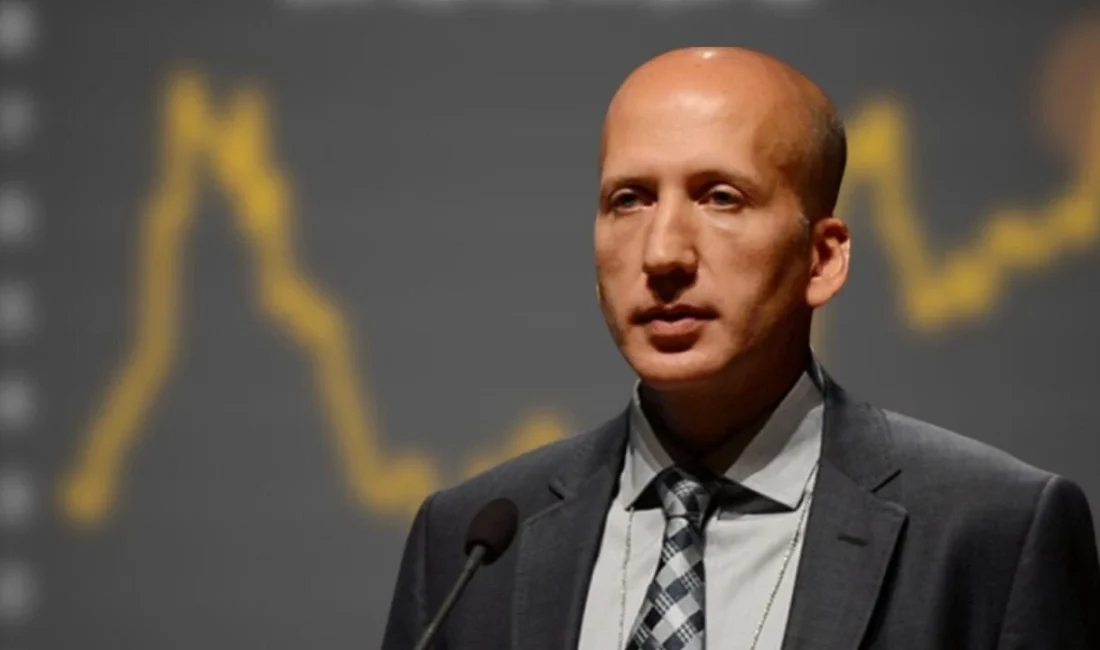 TL’de Carry Trade Dönemleri Değişti: Prof. Dr. Hakan Kara Analizi Yapılan açıklamalar doğrultusunda, Türkiye’nin Carry Trade Serüveni: 24 Yıllık Analiz