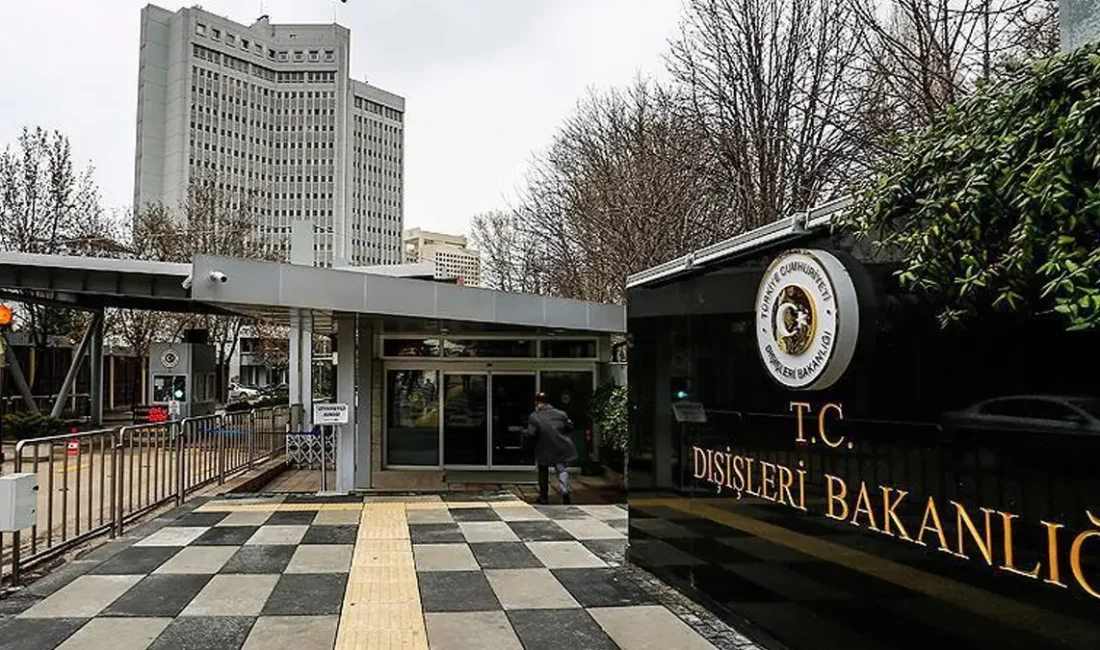 Tüm gözlerin çevrildiği bu gelişmede, Türkiye Cumhuriyeti Dışişleri Bakanlığı, Mali’de